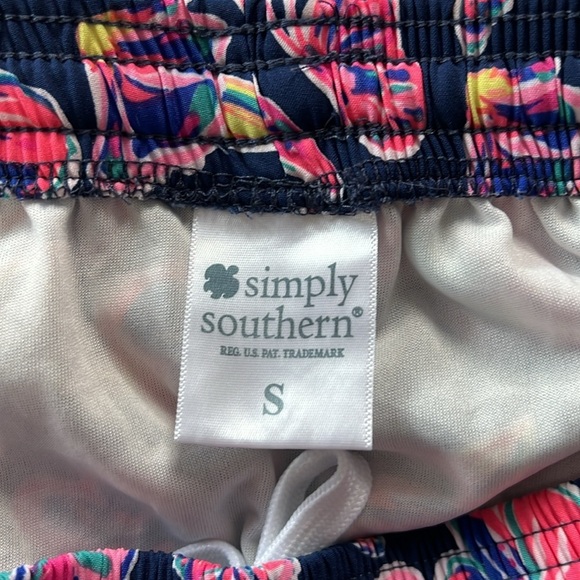 Simply Southern Floral Print Shorts - Picture 3 of 4
